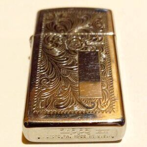 Vintage 1979 Zippo